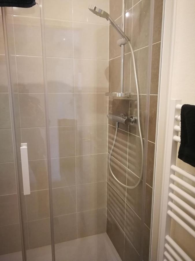 Appartement T4 Lumineux Avec Balcon - 3Eme Etage Sans Ascenseur Tarbes Eksteriør billede